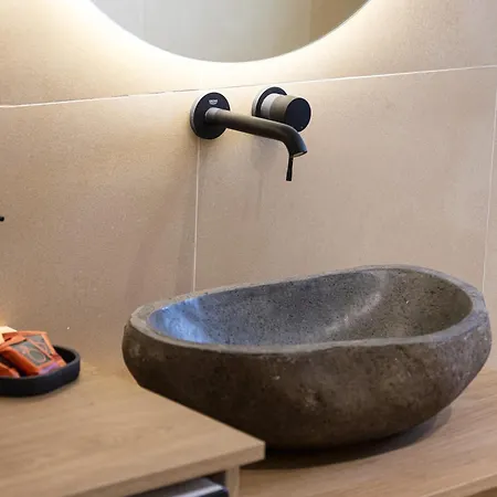 Villa Revi - Elegant With Private Pool