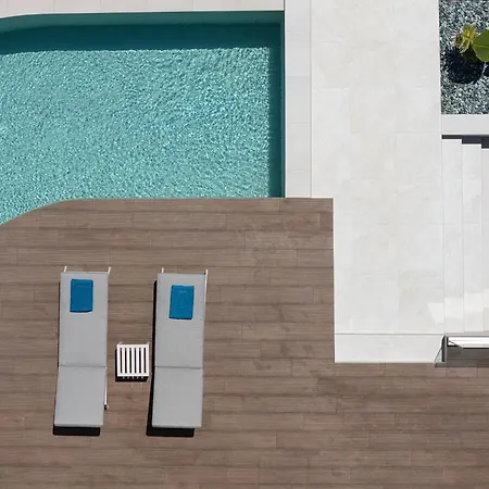 Revi - Elegant With Private Pool Villa *