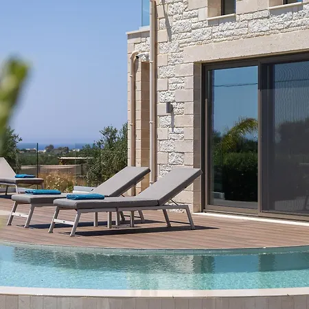 Revi - Elegant With Private Pool Villa