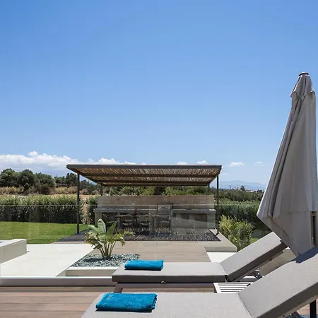 Revi - Elegant With Private Pool Villa *